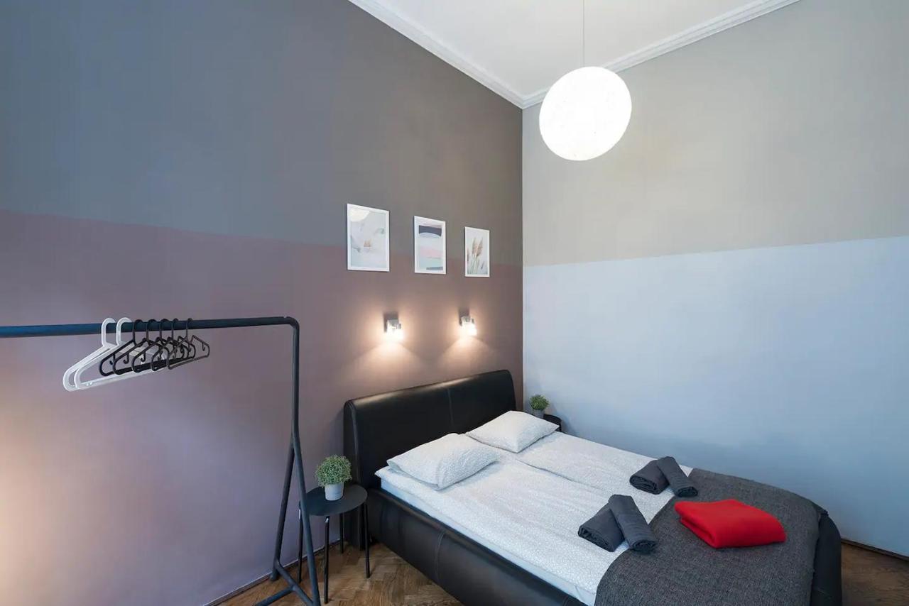 Vaci Street Premier Apartment บูดาเปสต์ ภายนอก รูปภาพ