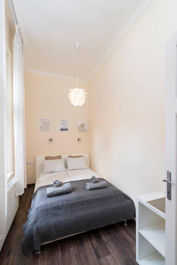 Vaci Street Premier Apartment บูดาเปสต์ ภายนอก รูปภาพ