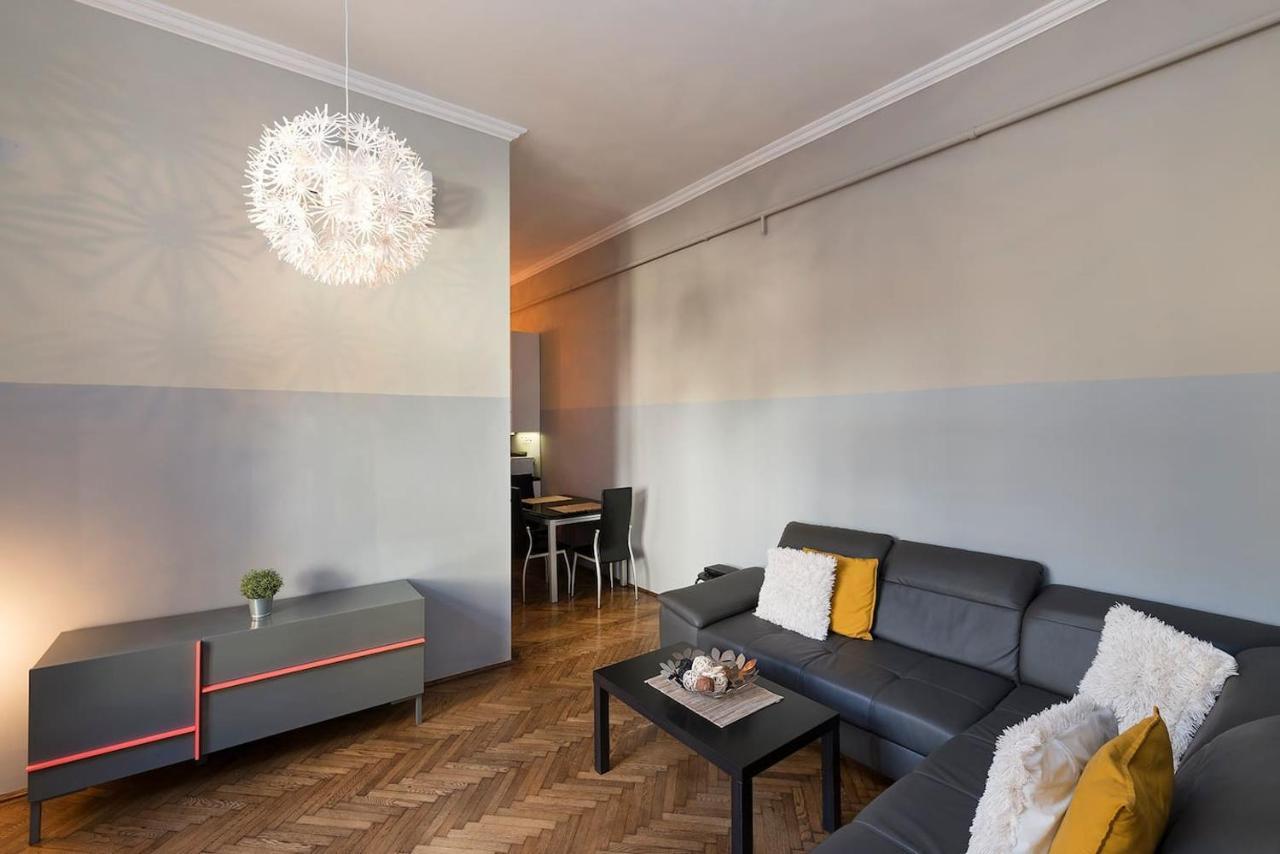 Vaci Street Premier Apartment บูดาเปสต์ ภายนอก รูปภาพ